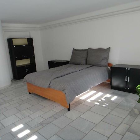 Liliom Apartment Seghedin Exterior foto